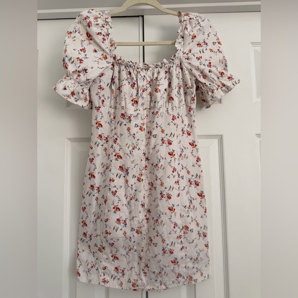 Reformation Dresses & Skirts - 100% linen Reformation White Floral Mini Dress Robles puffed sleeves